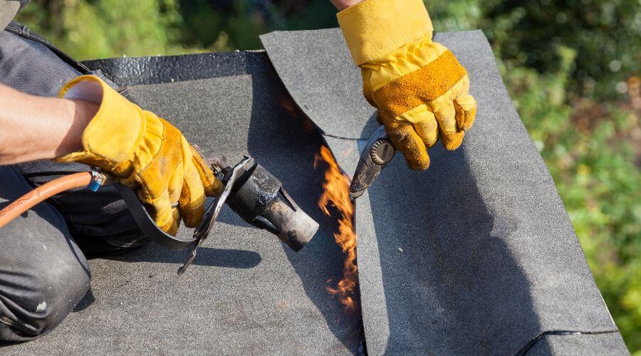 Expert Emergency Roof Repairs services in Riverside, OR